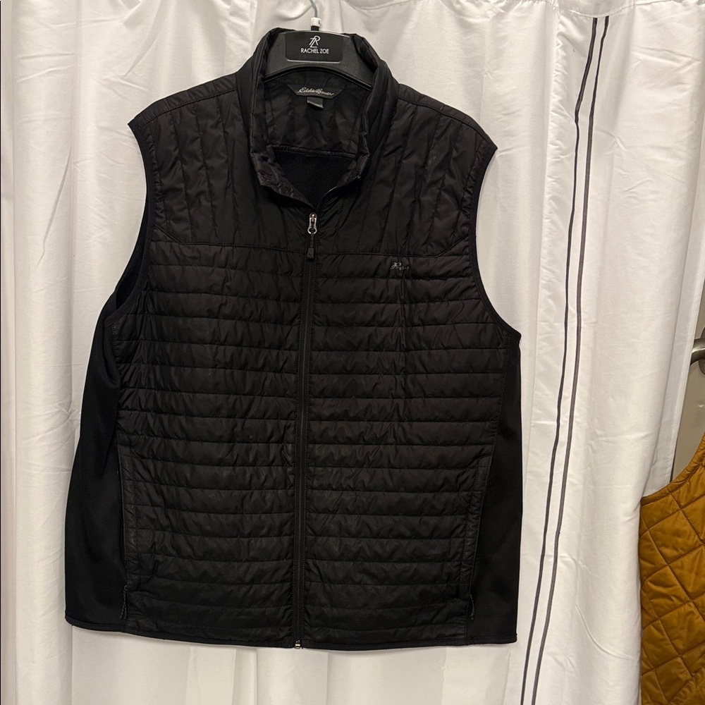 Eddie Bauer Men's Black Quilted Vest